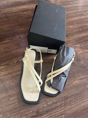NWT A Emery Ira Leather Heeled Sandals. Size 39